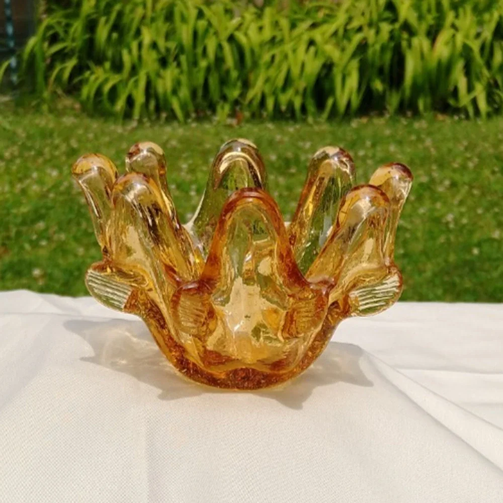 L E Smith Amber Art Glass Swung Bowl 5 Inch Pinched Fingers Simplicity Vintage